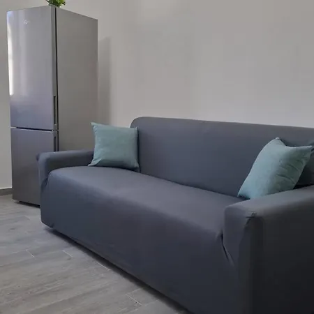Giuly's Modern House شقة *